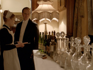 DowntonServantsDecanters