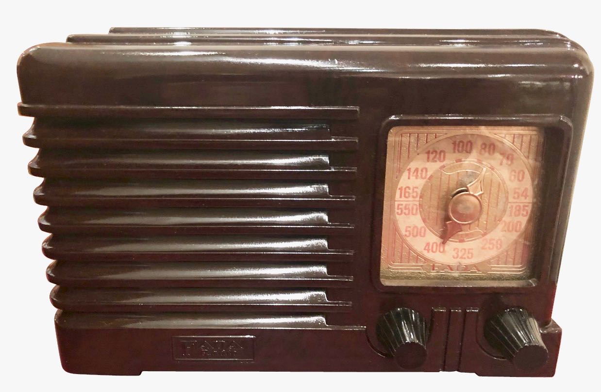 Fada Art Deco Bakelite Radio Bluetooth Speaker