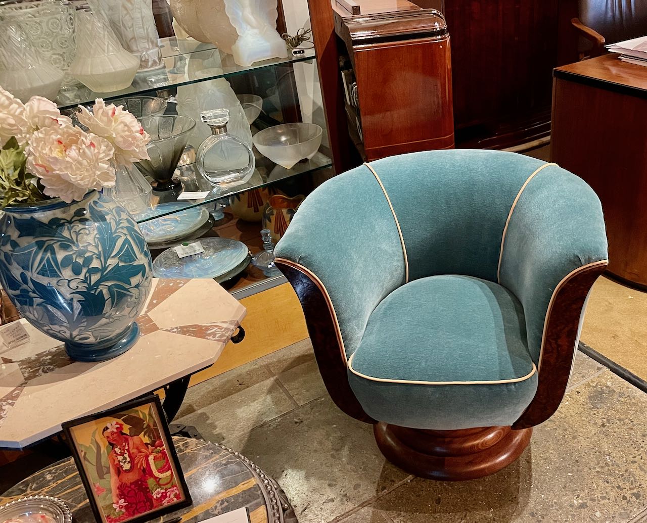 Custom French Style Art Deco Swivel Chairs Mohair Seating Items Art