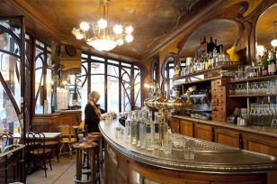 Art Nouveau Wine Bar